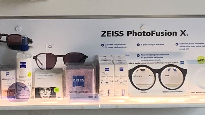 Ekspozycja soczewek ZEISS PhotoFusion X w salonie OCULUS.
